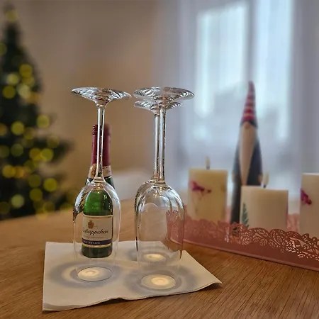 Rooftop - Fuer 4 Personen Mit Parkplatz Und 2 Balkone * דרזדן