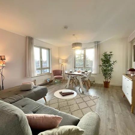 Modernes Rooftop In - Mit Parkplatz Und 2 Balkone! Apartment *