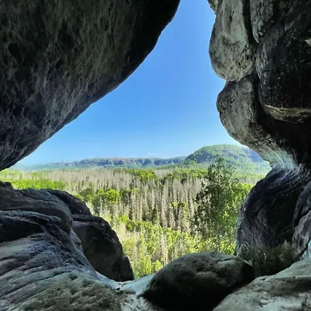 Rooftop - Fuer 4 Personen Mit Parkplatz Und 2 Balkone Dresda