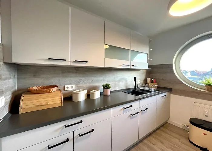 Dresden Rooftop Apartment Mit 2 Balkone, Stellplatz, Top Anbindung Dresda